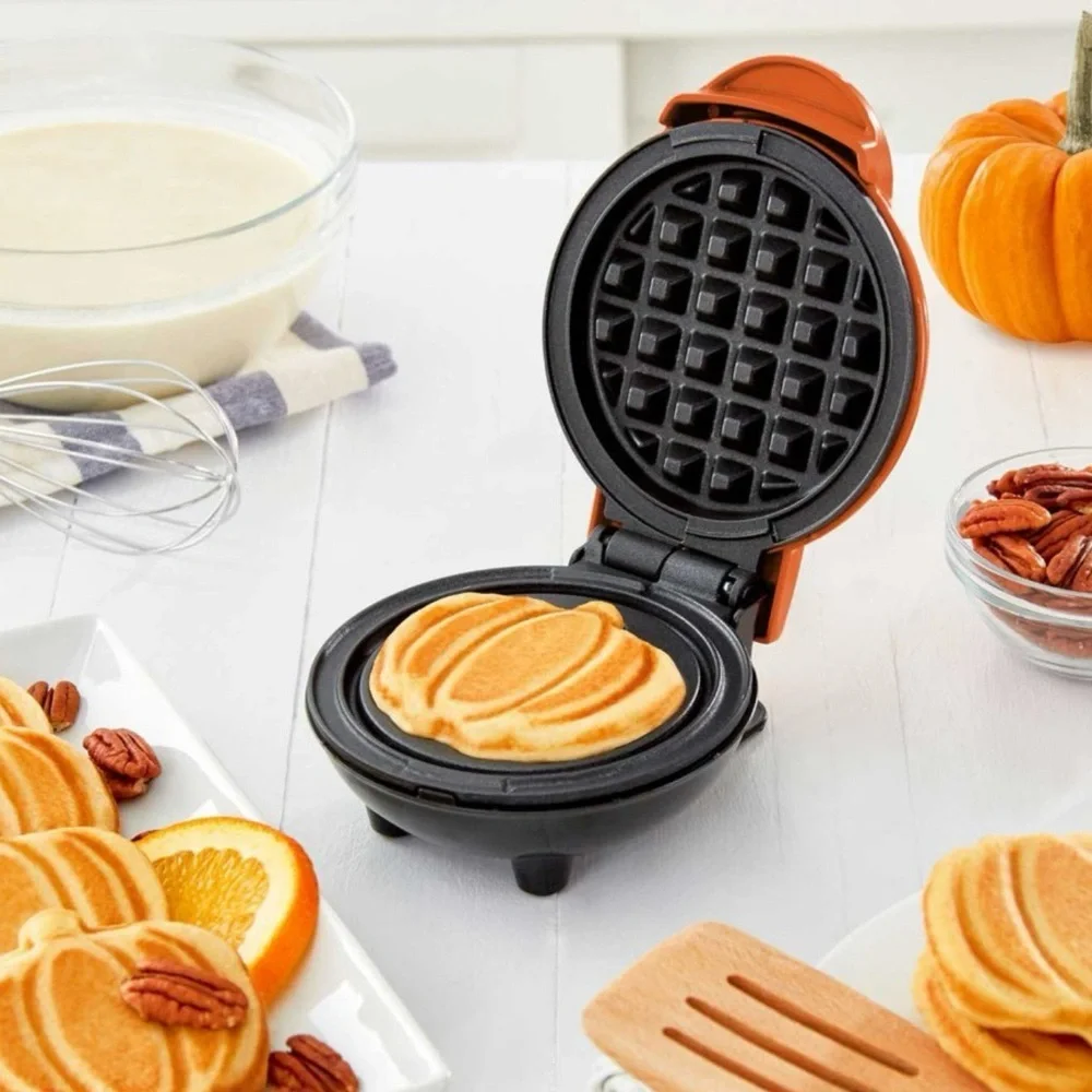 NIB! 3 Skull Spider Web Pumpkin Waffle Pancake Maker